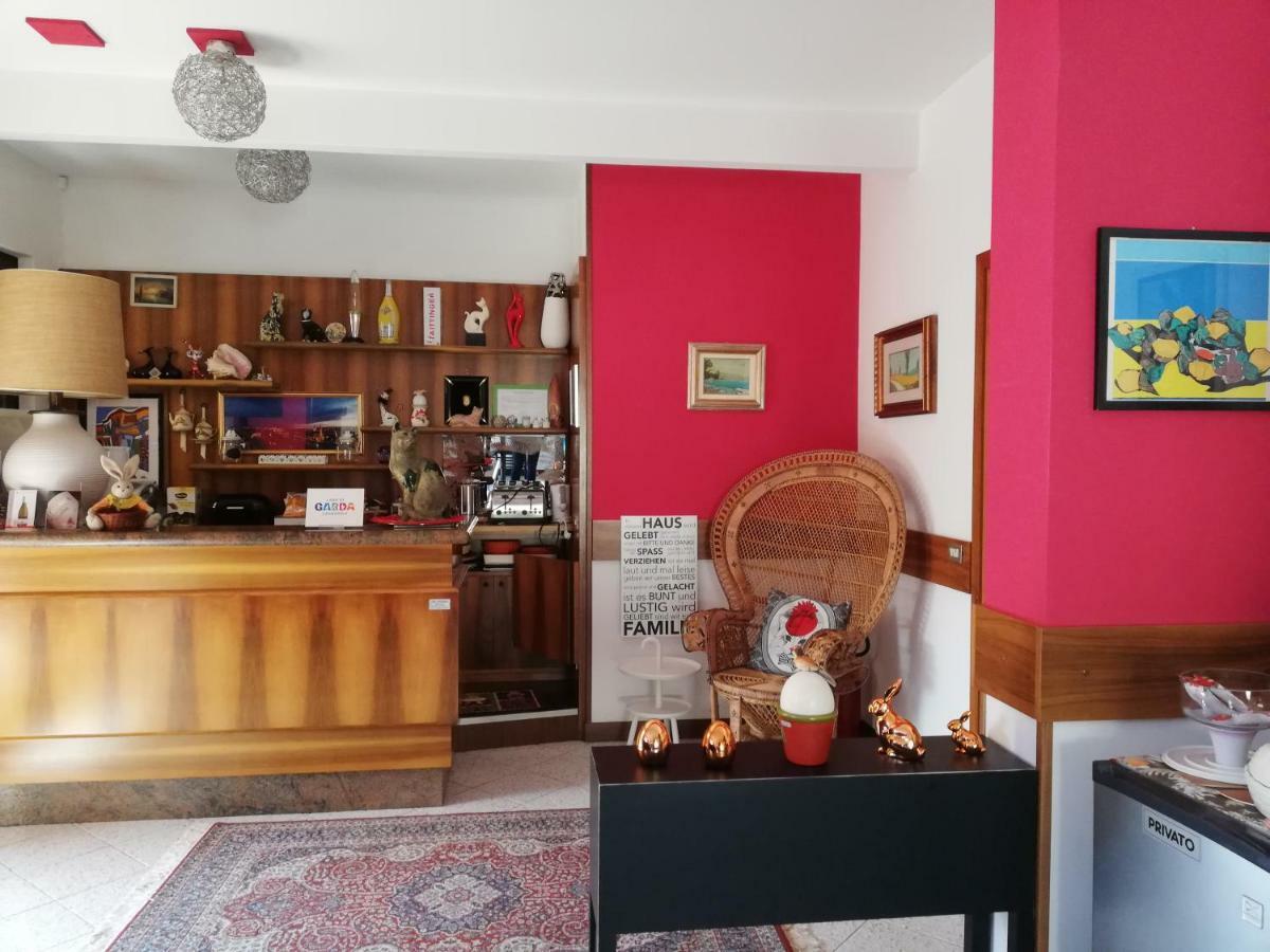 Casapatrizia B&B Sirmione Exterior photo